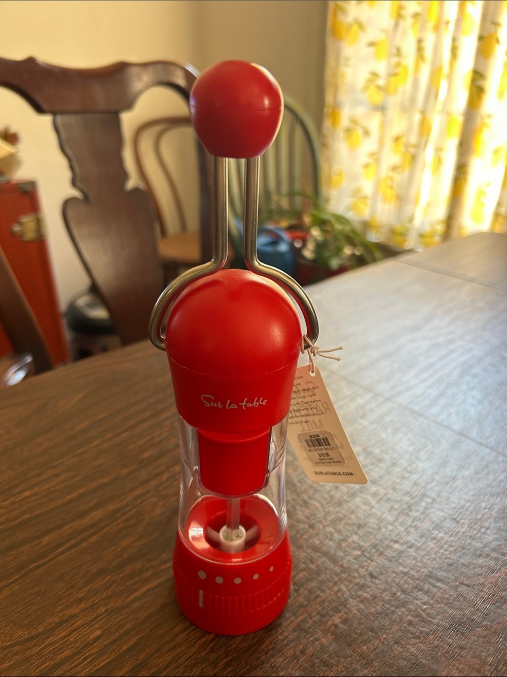 NWT Sur la table Ratchet Mill for pepper, salt & spices